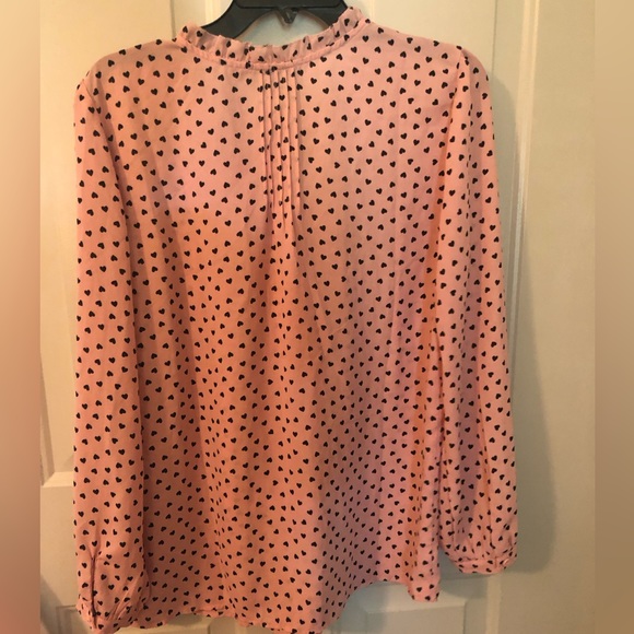 Medium Pink Hearts Adrianna Papell Blouse Top new but without tags - Picture 3 of 3